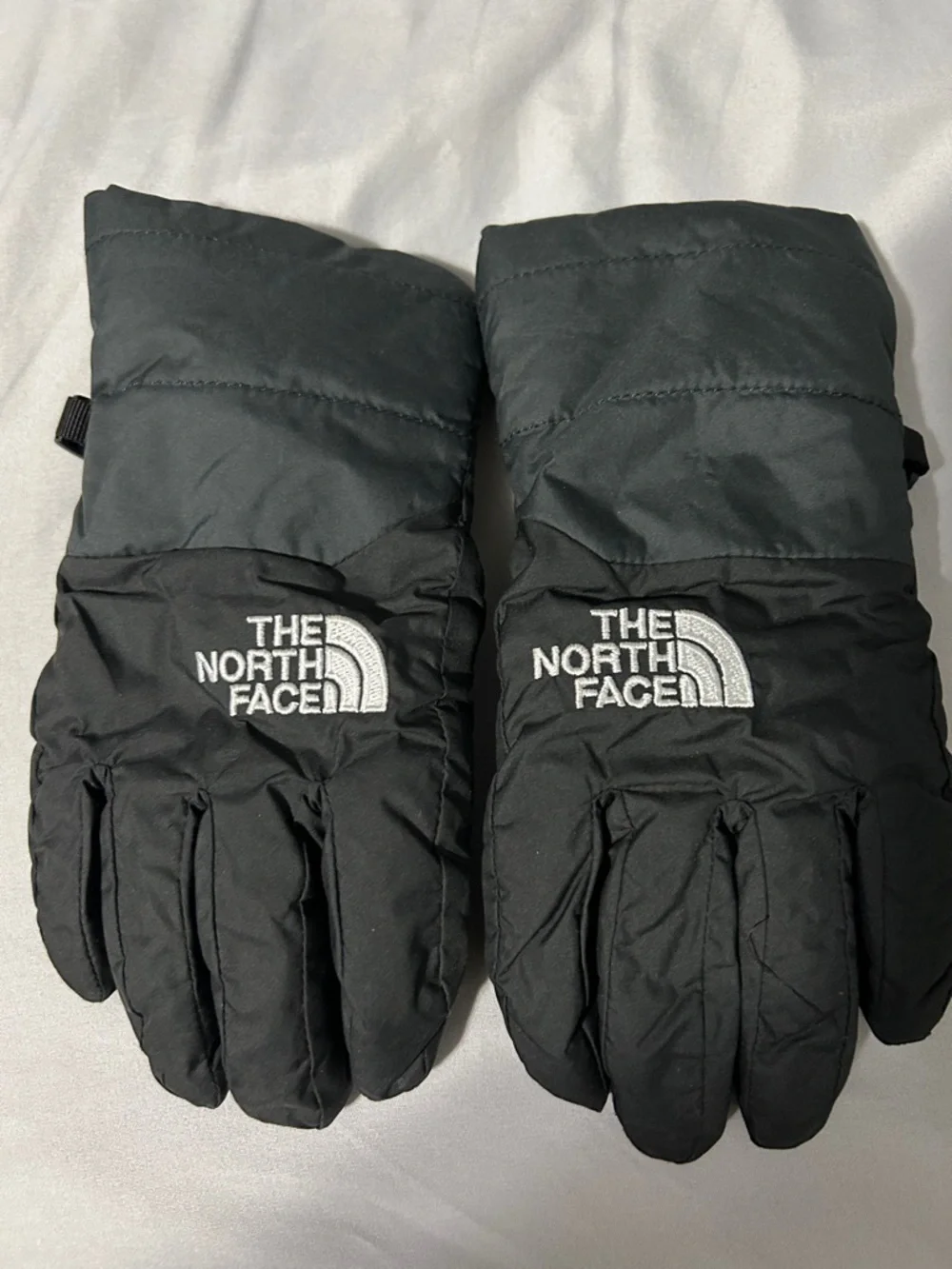 The North Face Black Quilted Insulated Gloves-Kids M